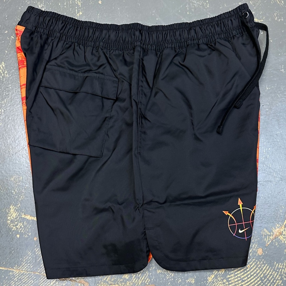 Nike Woven Flow Sportswear Shorts Woven Black Orange DV9605-010 XL Essentials - Picture 4 of 13